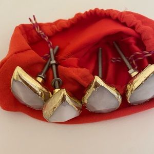 Anthropology Cleo knob perfect for any furniture